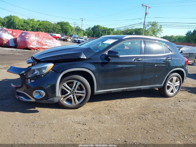 45221795 :رقم المزاد ، WDCTG4GBXJJ431569 vin ، 2018 Mercedes-benz Gla 250 4matic مزاد بيع