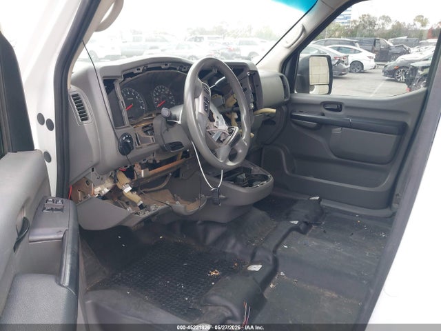 1N6BF0KM7KN802197 Nissan Nv Cargo Nv1500 S V6