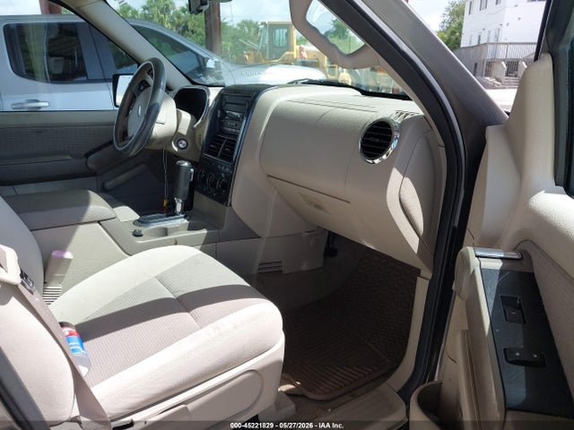 2006 Ford Explorer Xlt მანქანა იყიდება აუქციონზე, vin: 1FMEU73E16UA55497, აუქციონის ნომერი: 45221829