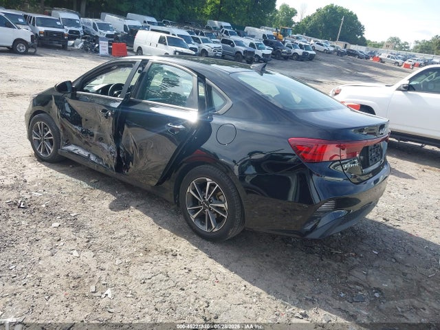 Продажа на аукционе авто 2023 Kia Forte Lxs, vin: 3KPF24AD2PE563226, номер лота: 45221830
