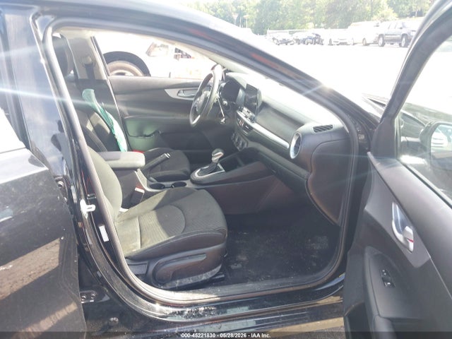 Продажа на аукционе авто 2023 Kia Forte Lxs, vin: 3KPF24AD2PE563226, номер лота: 45221830