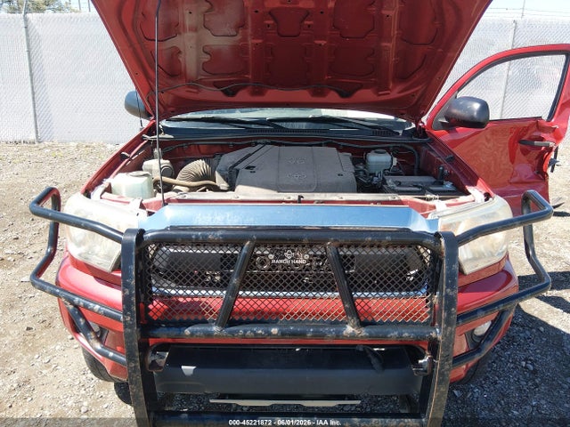 2014 Toyota Tacoma Base V6 მანქანა იყიდება აუქციონზე, vin: 5TFUU4EN1EX105775, აუქციონის ნომერი: 45221872
