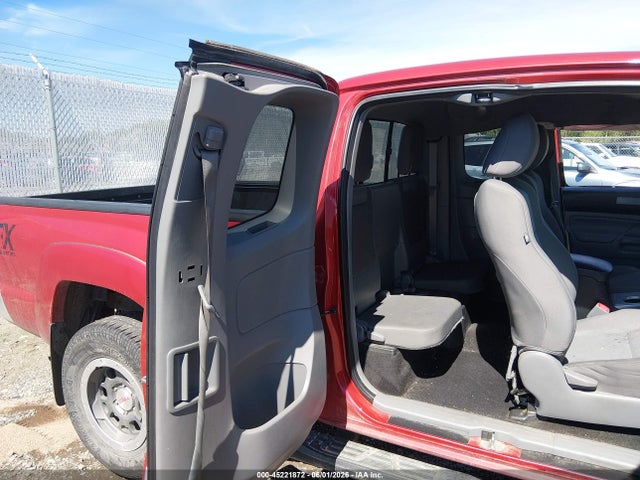 2014 Toyota Tacoma Base V6 მანქანა იყიდება აუქციონზე, vin: 5TFUU4EN1EX105775, აუქციონის ნომერი: 45221872