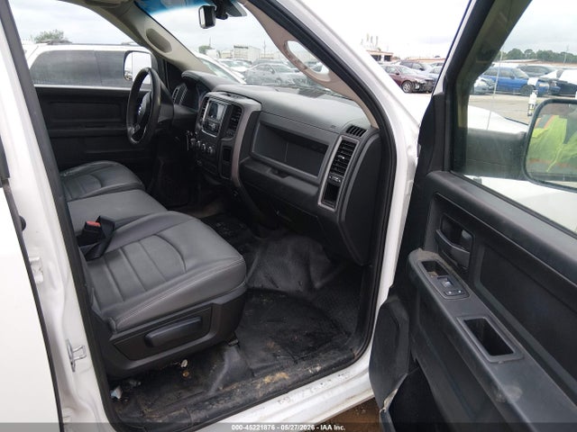 Продаж на аукціоні авто 2018 Ram 1500 Tradesman  4x4 6'4 Box, vin: 1C6RR7ST1JS288492, номер лоту: 45221876