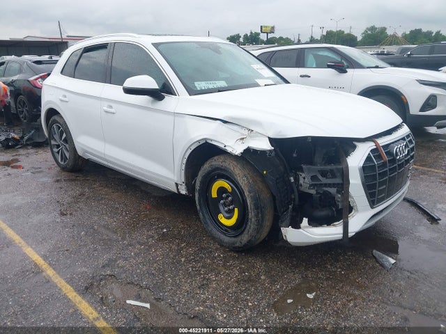 45221911 :رقم المزاد ، WA1BAAFY0M2026286 vin ، 2021 Audi Q5 Premium Plus 45 Tfsi Quattro S Tronic مزاد بيع
