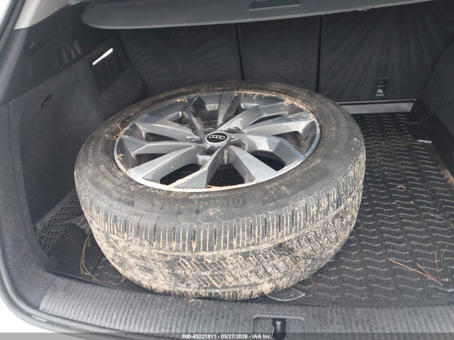 45221911 :رقم المزاد ، WA1BAAFY0M2026286 vin ، 2021 Audi Q5 Premium Plus 45 Tfsi Quattro S Tronic مزاد بيع