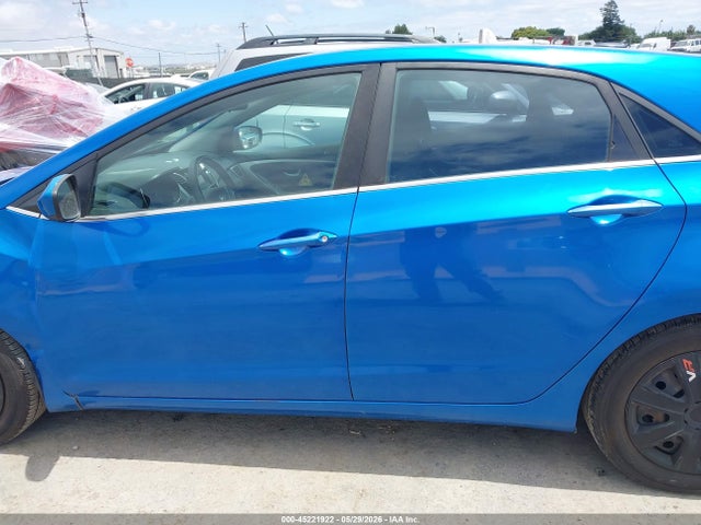 Продажа на аукционе авто 2017 Hyundai Elantra Gt, vin: KMHD35LHXHU361730, номер лота: 45221922