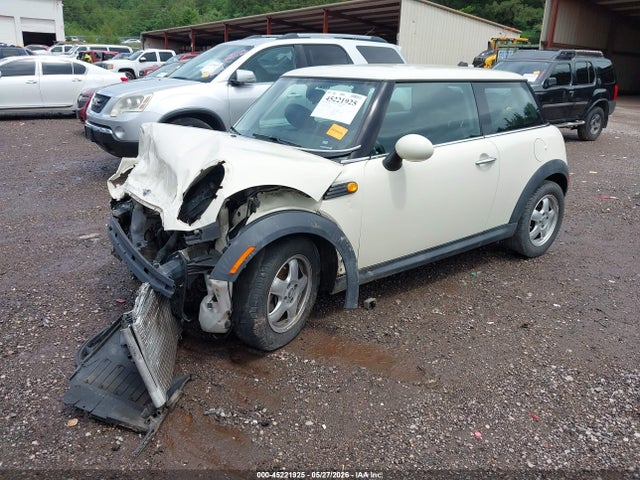 Продаж на аукціоні авто 2010 Mini Cooper, vin: WMWMF3C52ATZ27037, номер лоту: 45221925