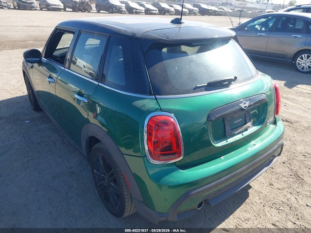 2022 Mini Hardtop Oxford Edition მანქანა იყიდება აუქციონზე, vin: WMW33DK08N2R94303, აუქციონის ნომერი: 45221937