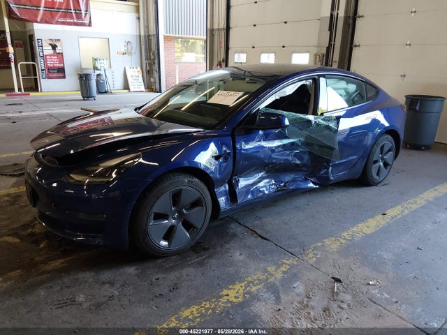 Tesla Model 3 Long Range 2021 5YJ3E1EB7MF055941 Image 2