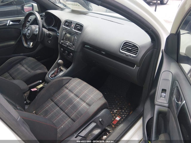 45221985 :رقم المزاد ، WVWHV7AJ9DW084925 vin ، 2013 Volkswagen Gti 4-door مزاد بيع