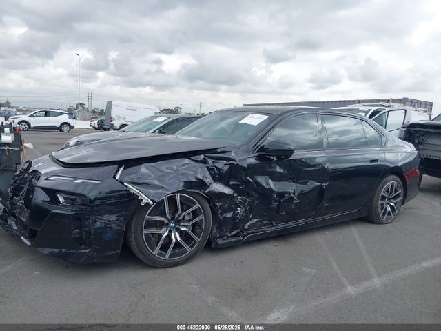 BMW 760i Xdrive 2024 WBA33EJ06RCR19364 Image 15
