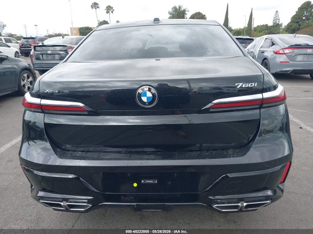 BMW 760i Xdrive 2024 WBA33EJ06RCR19364 Image 17