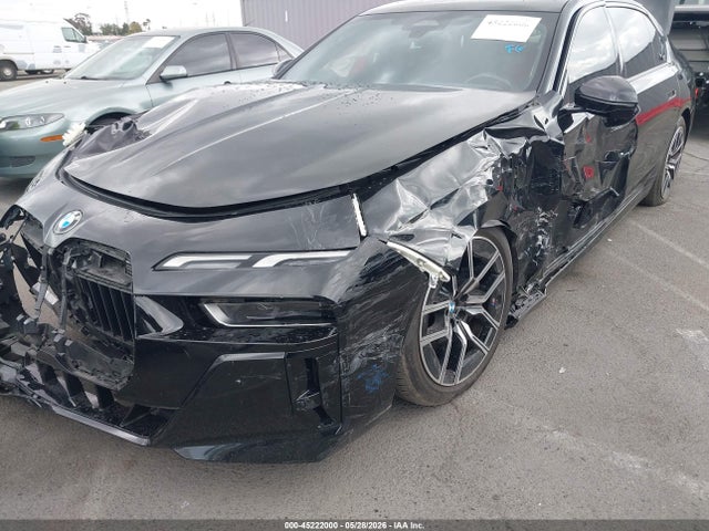 BMW 760i Xdrive 2024 WBA33EJ06RCR19364 Image 18