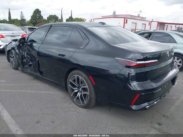 BMW 760i Xdrive 2024 WBA33EJ06RCR19364 Image 3