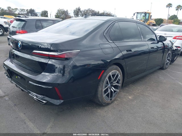 BMW 760i Xdrive 2024 WBA33EJ06RCR19364 Image 4