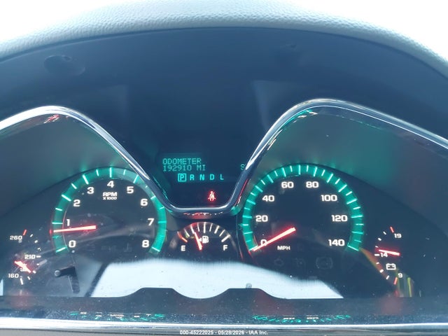 Продажа на аукционе авто 2017 Chevrolet Traverse Ls, vin: 1GNKRFED0HJ197245, номер лота: 45222025