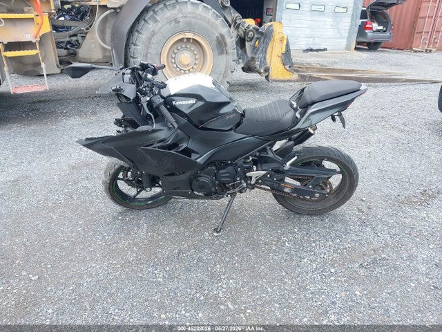Продаж на аукціоні авто 2023 Kawasaki Ex400, vin: JKAEXKG15PDAK7352, номер лоту: 45222026