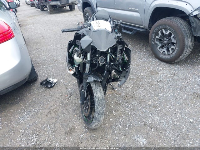 Продаж на аукціоні авто 2023 Kawasaki Ex400, vin: JKAEXKG15PDAK7352, номер лоту: 45222026