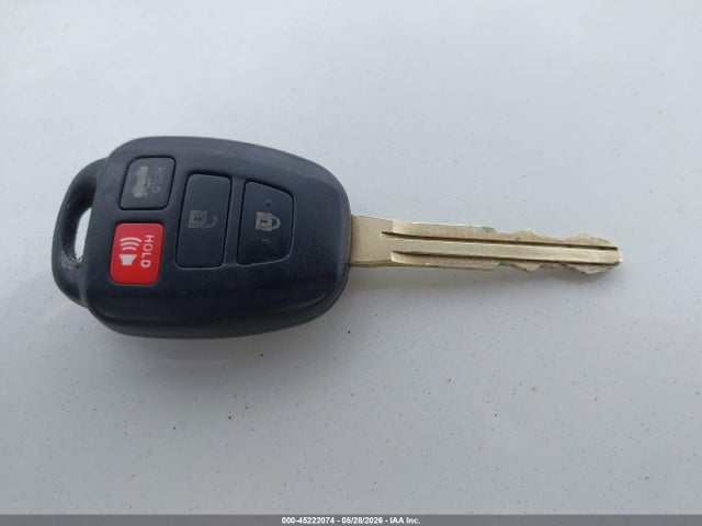 Toyota COROLLA LE 2018 5YFBURHE4JP836337 Image 11