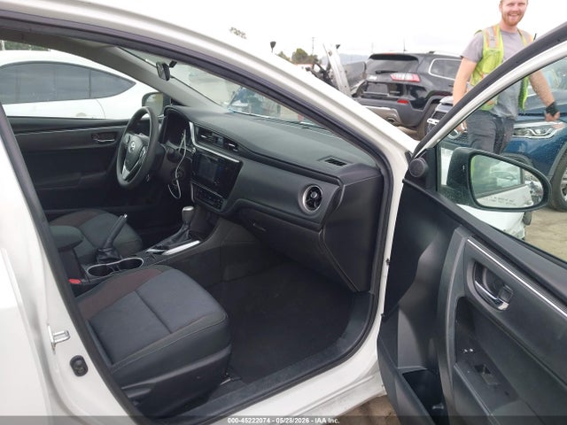 Toyota COROLLA LE 2018 5YFBURHE4JP836337 Image 5