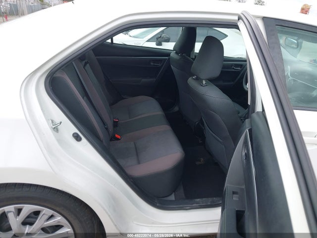 Toyota COROLLA LE 2018 5YFBURHE4JP836337 Image 8