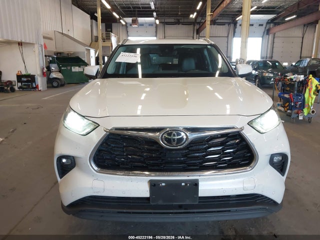 Toyota Highlander Limited 2021 5TDDZRBH6MS123285 Image 13