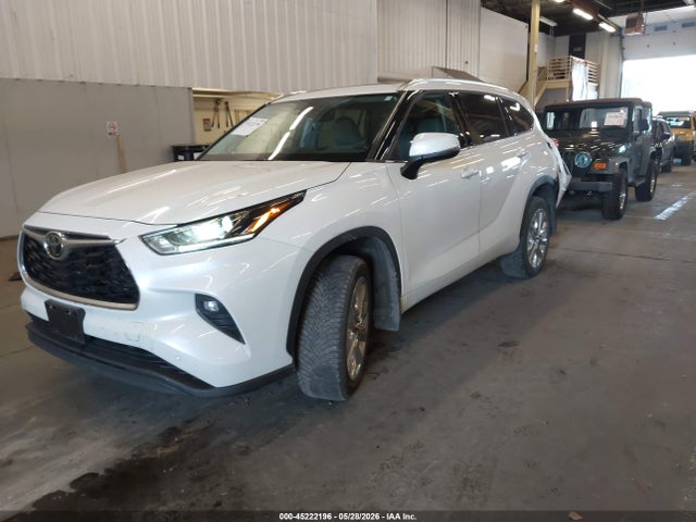 Toyota Highlander Limited 2021 5TDDZRBH6MS123285 Image 2