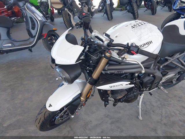 Triumph Motorcycle Speed Triple S 2020 SMTN52P44LJ979100 Image 2