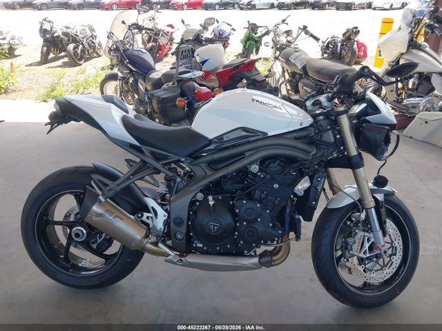 Triumph Motorcycle Speed Triple S 2020 SMTN52P44LJ979100 Image 12