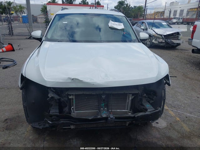 3VV3B7AXXLM028838 Volkswagen Tiguan 2.0t Se/2.0t Se R-line Black/2.0t Sel