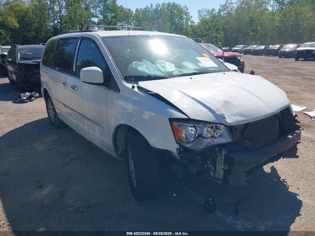 45222340 :رقم المزاد ، 2C4RC1BG9GR158755 vin ، 2016 Chrysler Town & Country Touring مزاد بيع