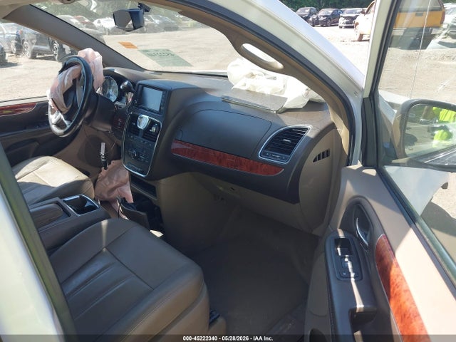 45222340 :رقم المزاد ، 2C4RC1BG9GR158755 vin ، 2016 Chrysler Town & Country Touring مزاد بيع