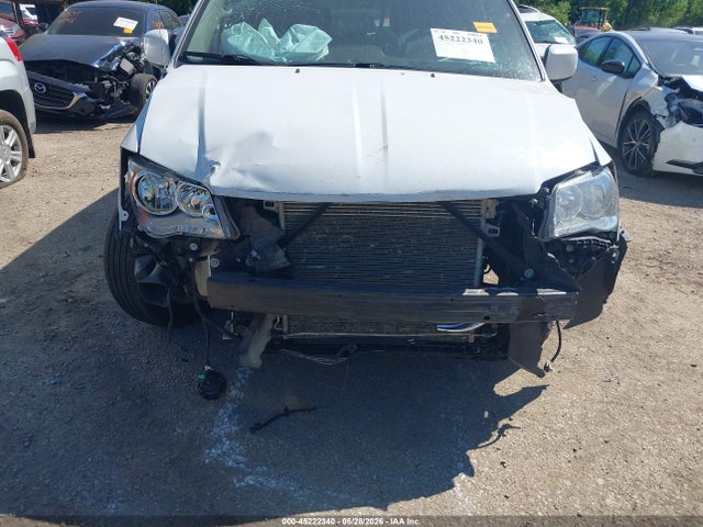 45222340 :رقم المزاد ، 2C4RC1BG9GR158755 vin ، 2016 Chrysler Town & Country Touring مزاد بيع