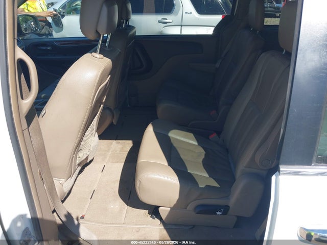 45222340 :رقم المزاد ، 2C4RC1BG9GR158755 vin ، 2016 Chrysler Town & Country Touring مزاد بيع