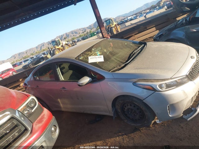 KIA FORTE LX 2017 3KPFK4A75HE125845 Image 12
