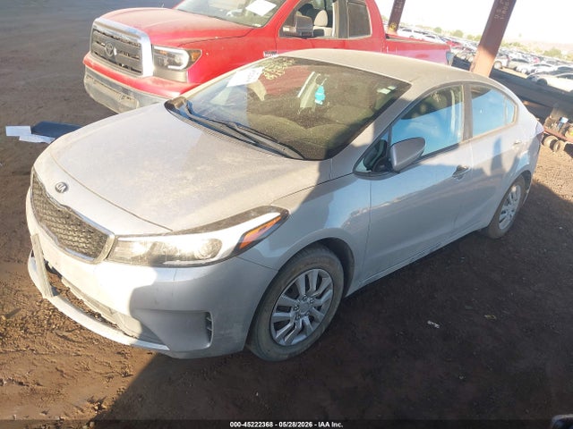 KIA FORTE LX 2017 3KPFK4A75HE125845 Image 2