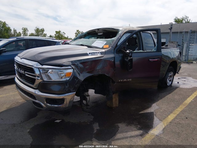 45222426 :رقم المزاد ، 1C6SRFBT7LN198356 vin ، 2020 Ram 1500 Big Horn  4x4 6'4 Box مزاد بيع