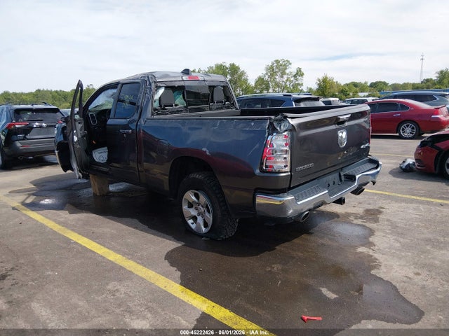45222426 :رقم المزاد ، 1C6SRFBT7LN198356 vin ، 2020 Ram 1500 Big Horn  4x4 6'4 Box مزاد بيع