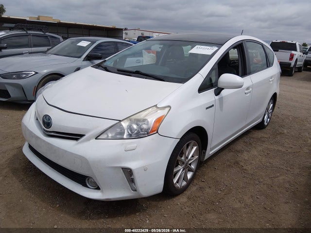 JTDZN3EU0E3324464 Toyota Prius V Five