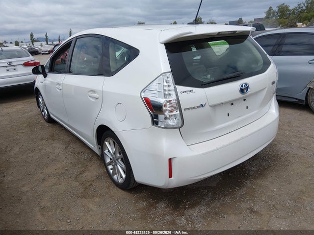 JTDZN3EU0E3324464 Toyota Prius V Five