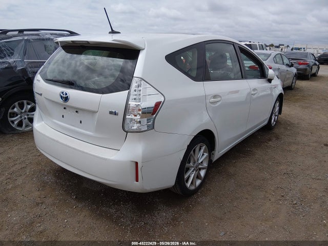 JTDZN3EU0E3324464 Toyota Prius V Five
