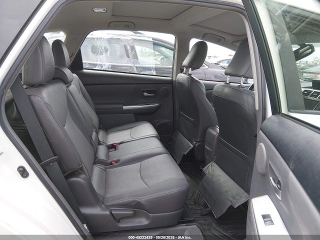 JTDZN3EU0E3324464 Toyota Prius V Five