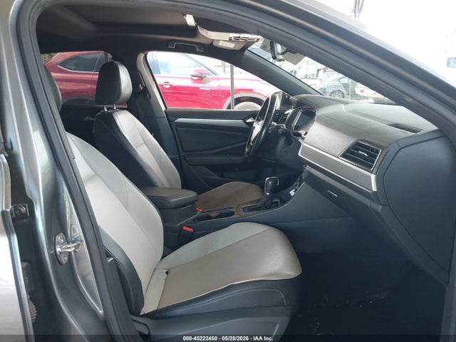 Продажа на аукционе авто 2019 Volkswagen Jetta 1.4t R-line/1.4t S/1.4t Se, vin: 3VWC57BU4KM102406, номер лота: 45222450