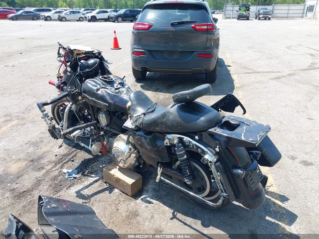 1HD1KTM18FB696413 Harley-Davidson Fltrxs Road Glide Special