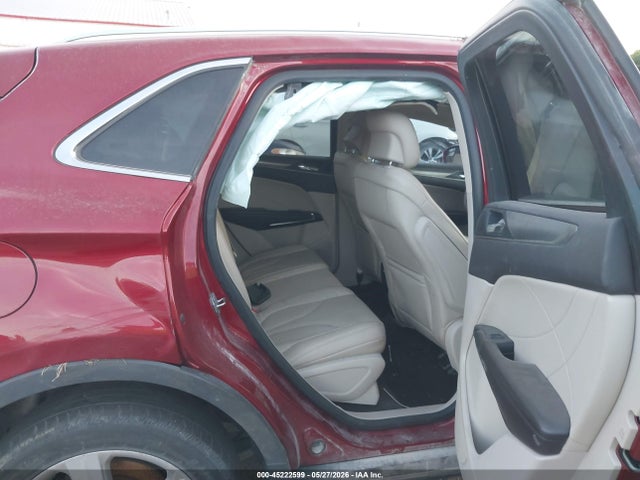 45222599 :رقم المزاد ، 5LMCJ1C99HUL71665 vin ، 2017 Lincoln Mkc Premiere مزاد بيع