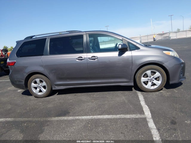 2019 Toyota Sienna Le 8 Passenger მანქანა იყიდება აუქციონზე, vin: 5TDKZ3DC4KS996570, აუქციონის ნომერი: 45222647