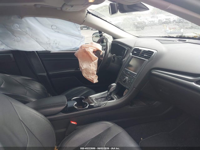 Ford Fusion Energi Titanium 2015 3FA6P0SUXFR105231 Image 5