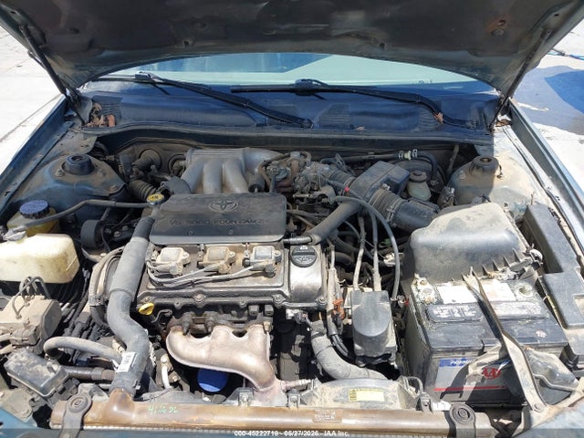 45222718 :رقم المزاد ، JT2BF28K5Y0257264 vin ، 2000 Toyota Camry Xle V6 مزاد بيع