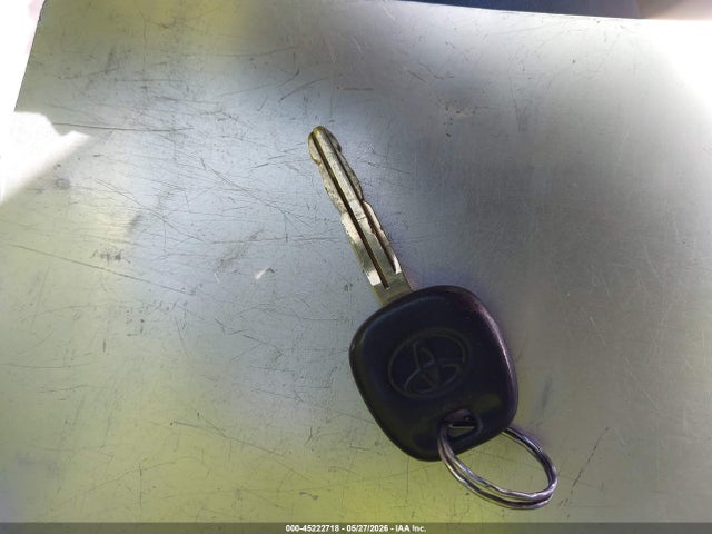 45222718 :رقم المزاد ، JT2BF28K5Y0257264 vin ، 2000 Toyota Camry Xle V6 مزاد بيع